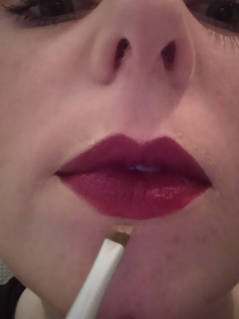 Concealing Around Lips